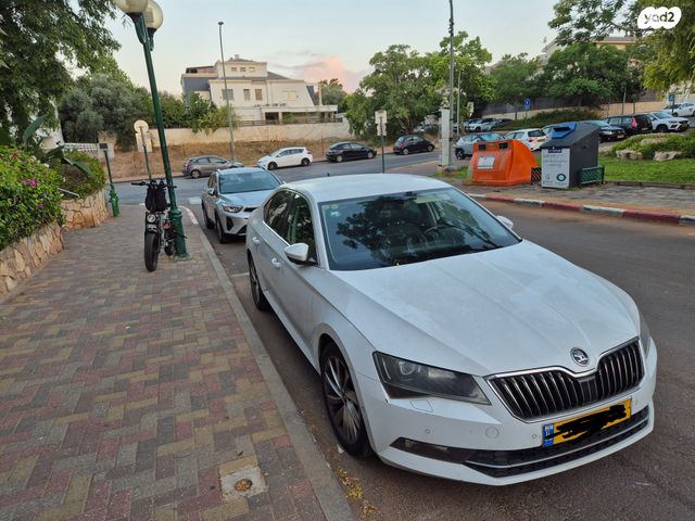 מודעת רכב סקודה סופרב