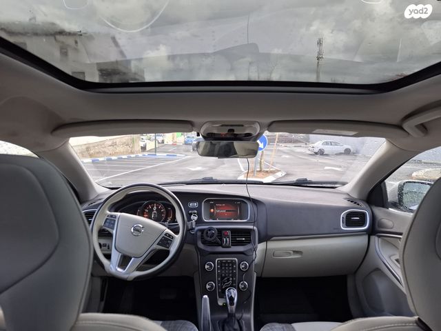 מודעת רכב וולוו V40