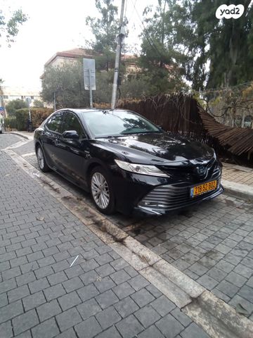 טויוטה קאמרי