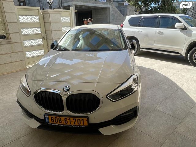 מודעת רכב ב מ וו סדרה 1