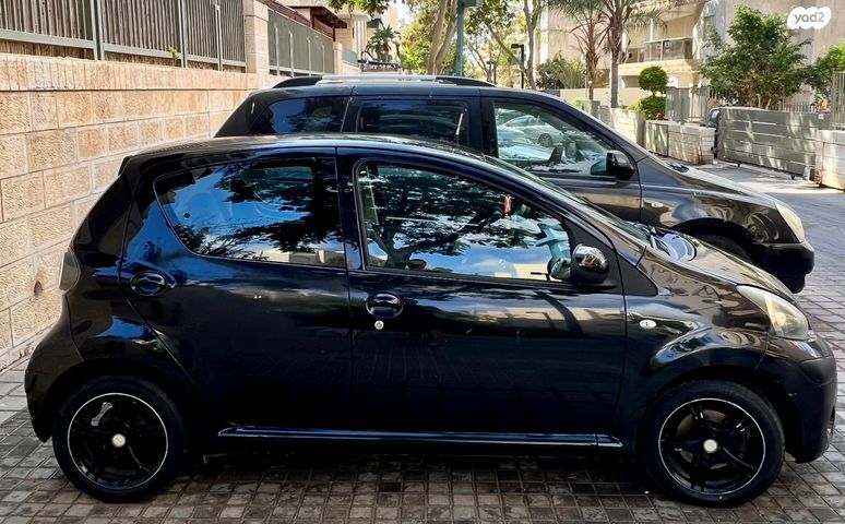 טויוטה אייגו