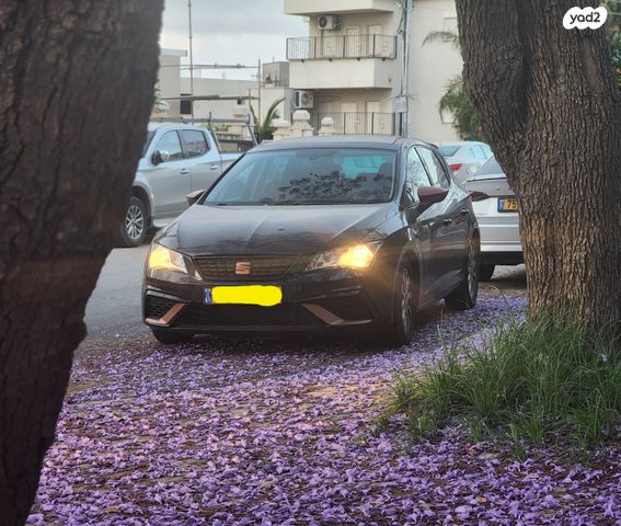 מודעת רכב סיאט לאון