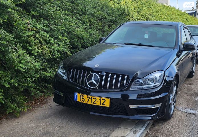 מודעת רכב מרצדס-בנץ C-class