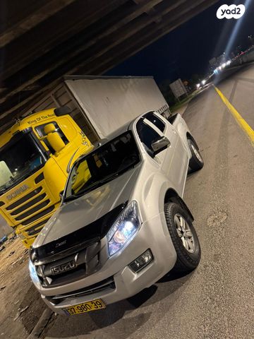 מודעת רכב איסוזו די-מקס