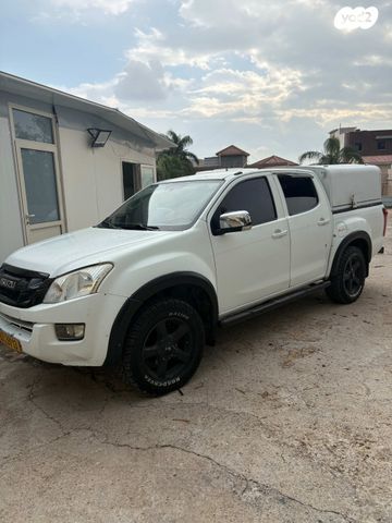 איסוזו די-מקס