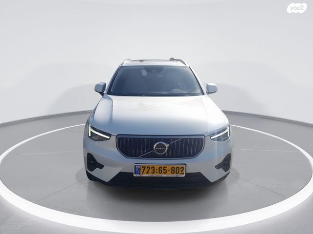 וולוו XC40