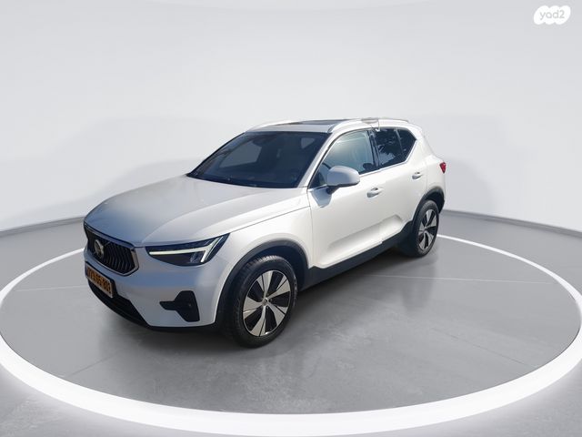 וולוו XC40