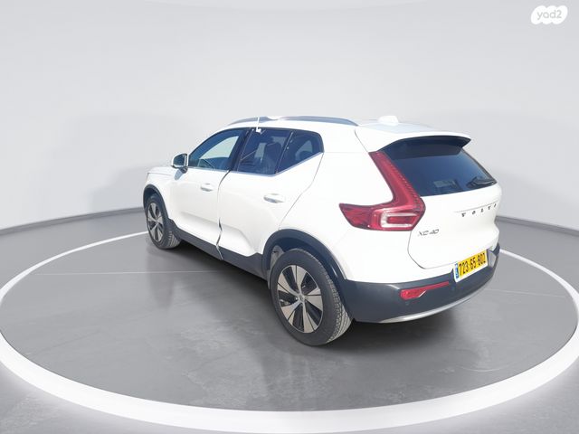 וולוו XC40