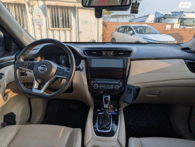 ניסאן אקס טרייל