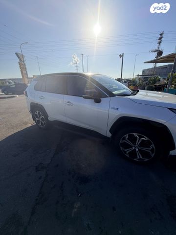 טויוטה RAV4