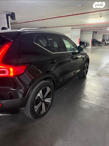 וולוו XC40