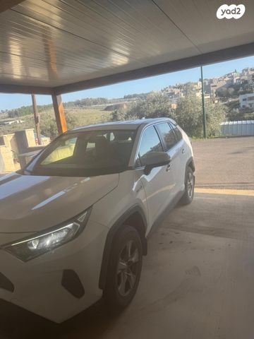טויוטה RAV4