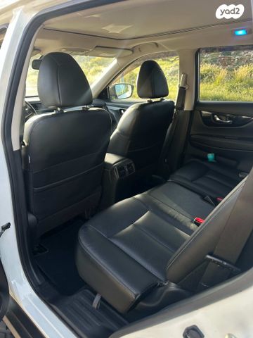 ניסאן אקס טרייל