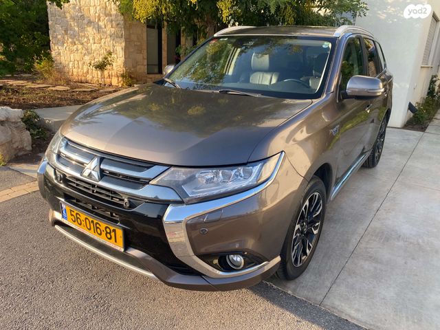 מיצובישי אאוטלנדר