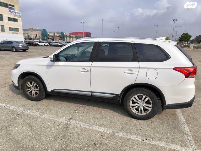 מיצובישי אאוטלנדר