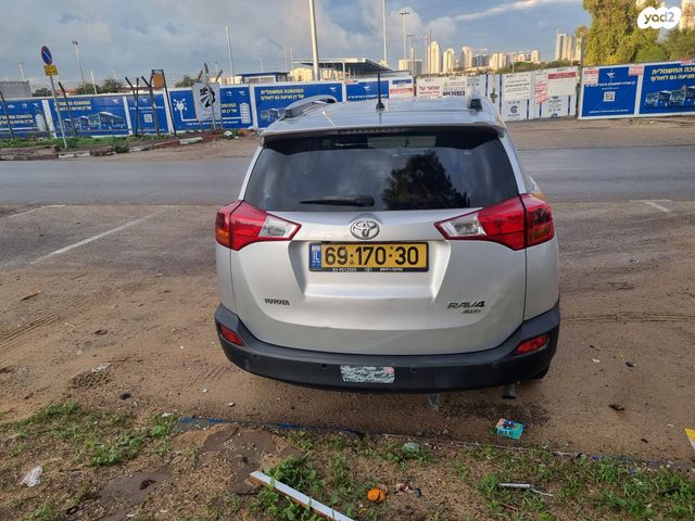 מודעת רכב טויוטה RAV4