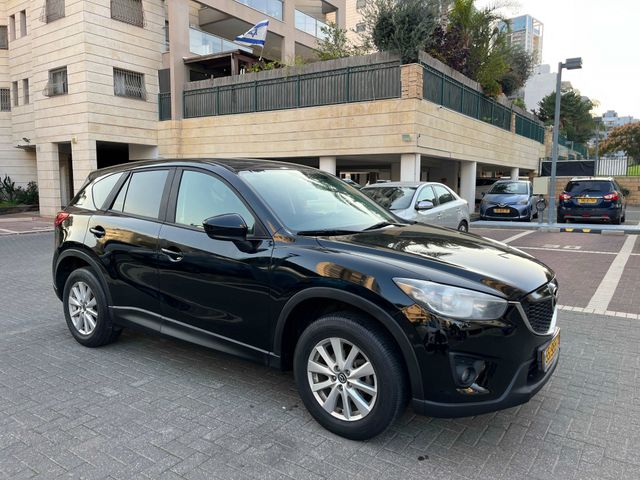 מודעת רכב מאזדה CX-5