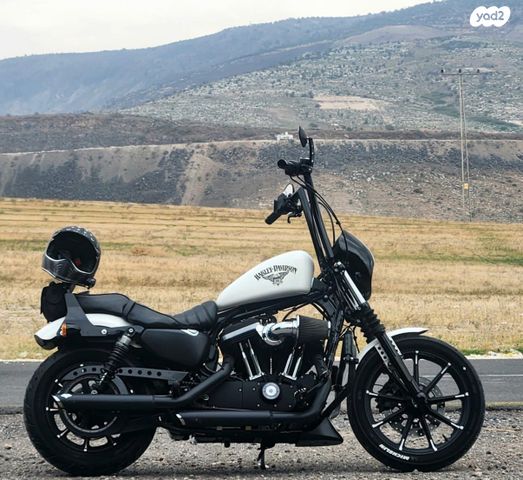 הרלי דיווידסון איירון 883