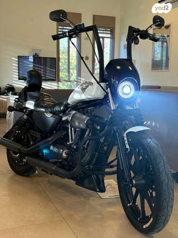 מודעת רכב הרלי דיווידסון איירון 883