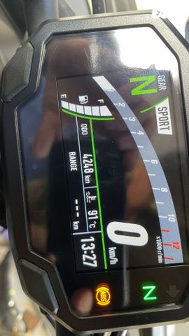 קאוואסאקי Z900