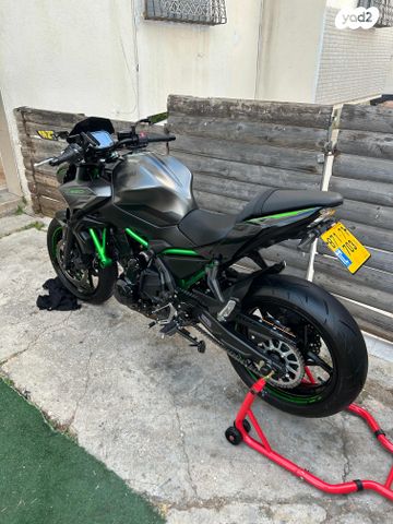 קאוואסאקי Z650 abs