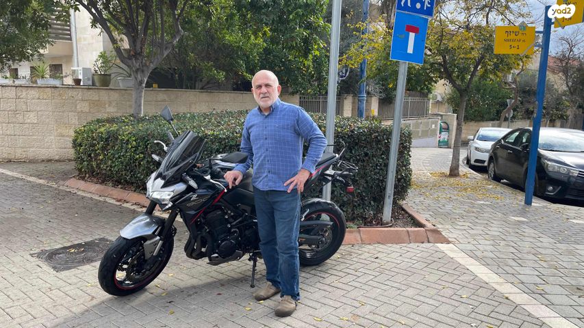 מודעת רכב קאוואסאקי Z900