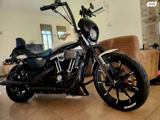 הרלי דיווידסון איירון 883
