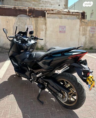 מודעת רכב ימאהה TMAX 560