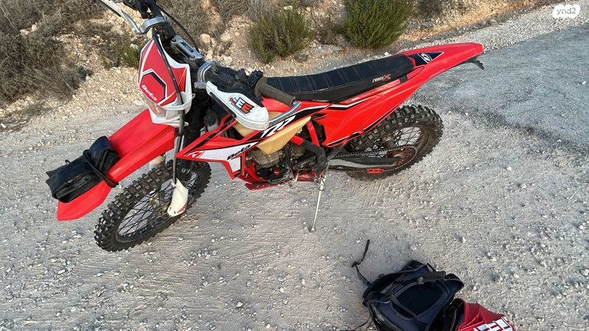 מודעת רכב בטא RR350