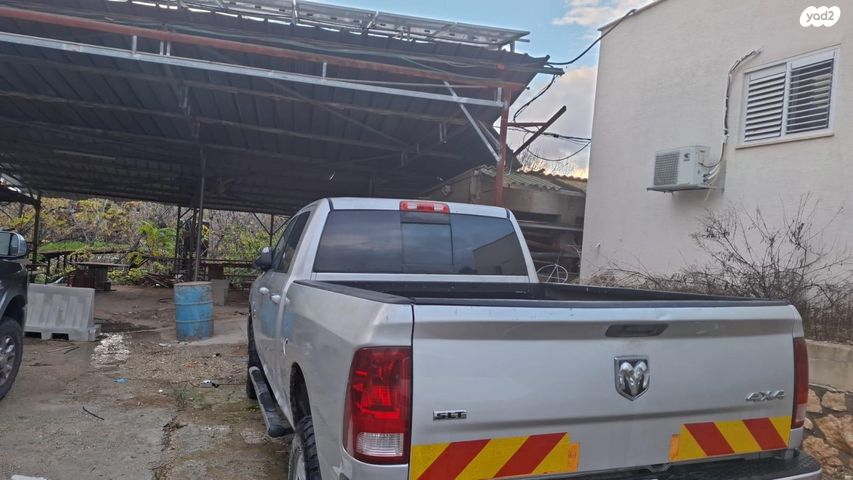 מודעת רכב דודג'