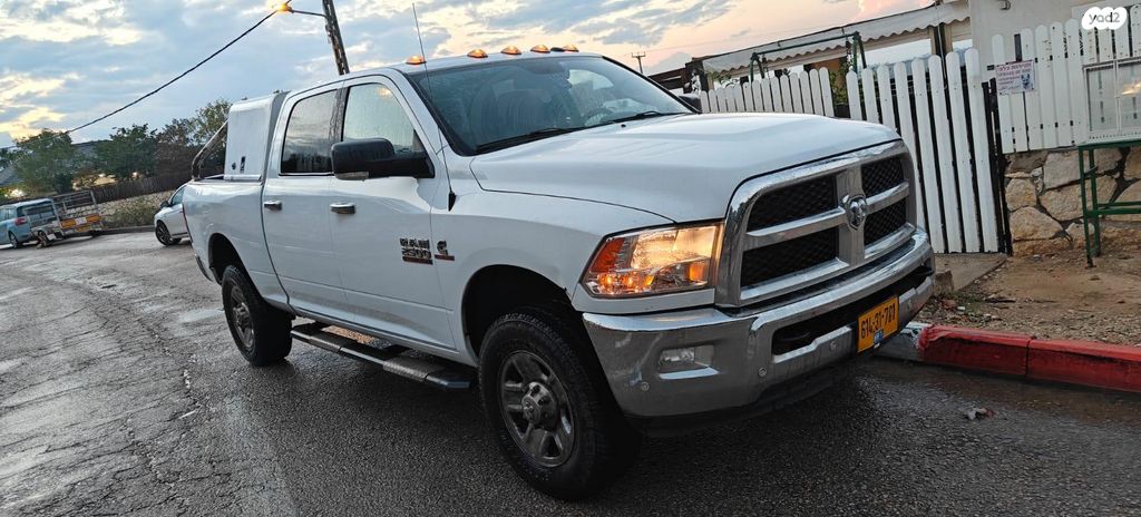 מודעת רכב דודג'