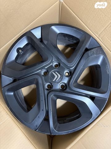 feedItemObj.data.row_1