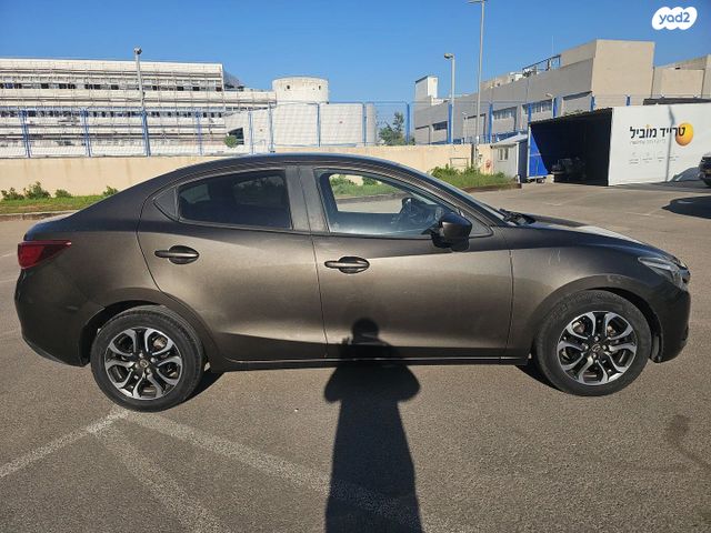 מודעת רכב מאזדה 2 1