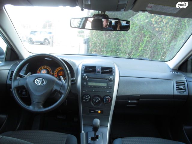 טויוטה קורולה