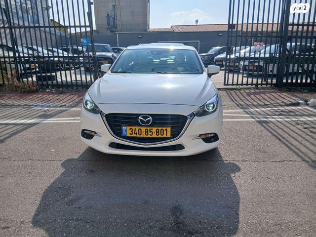 מאזדה 3