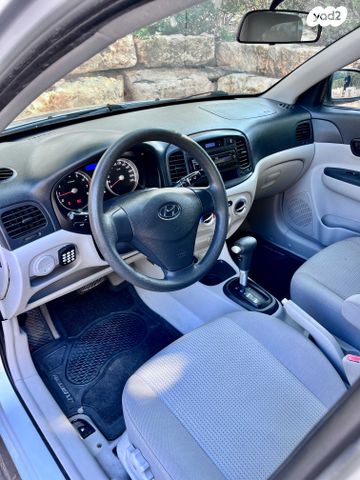 יונדאי אקסנט i25