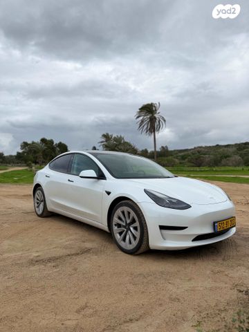 מודעת רכב טסלה מודל 3