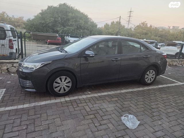 מודעת רכב טויוטה קורולה