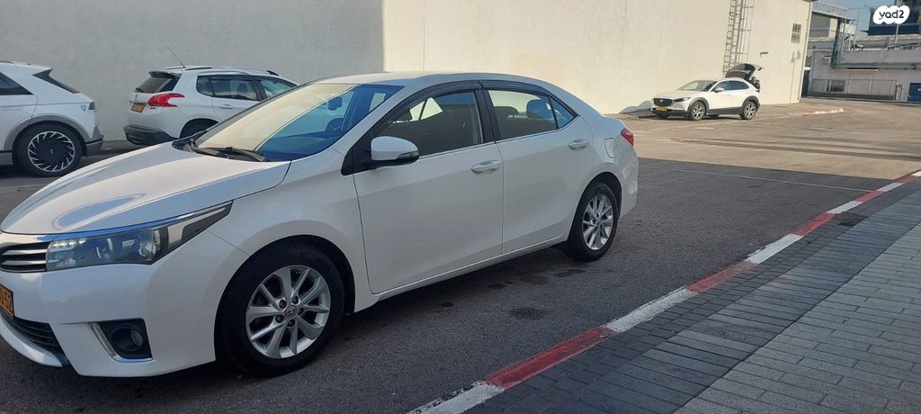 מודעת רכב טויוטה קורולה