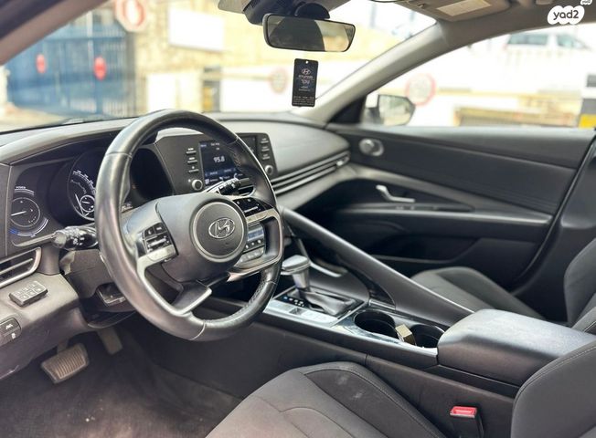 יונדאי אלנטרה