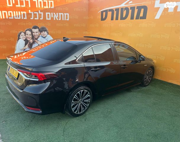 טויוטה קורולה