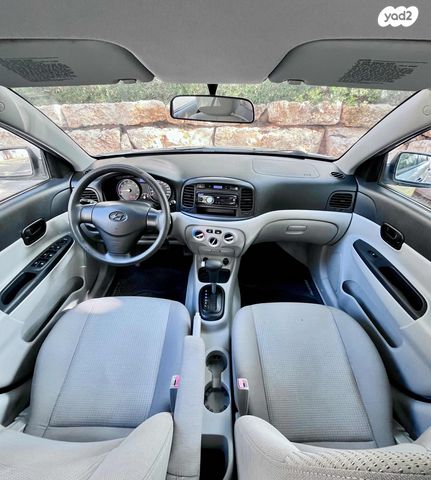 יונדאי אקסנט i25