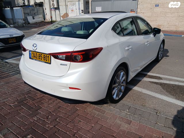 מאזדה 3