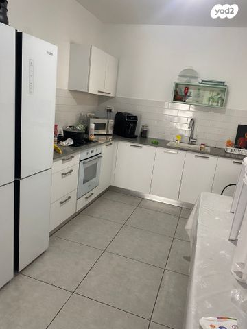 יעקב מרידור 11