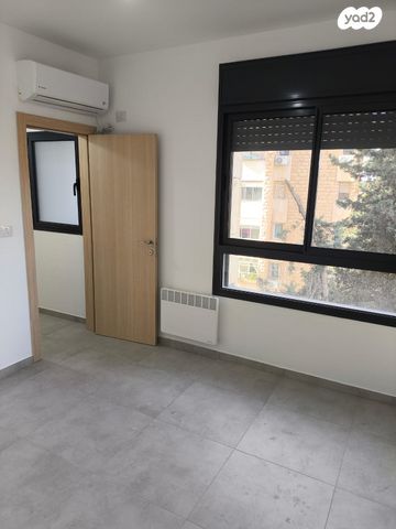 דירה, שדרות הרצל 116, בית הכרם, רמת בית הכרם, ירושלים