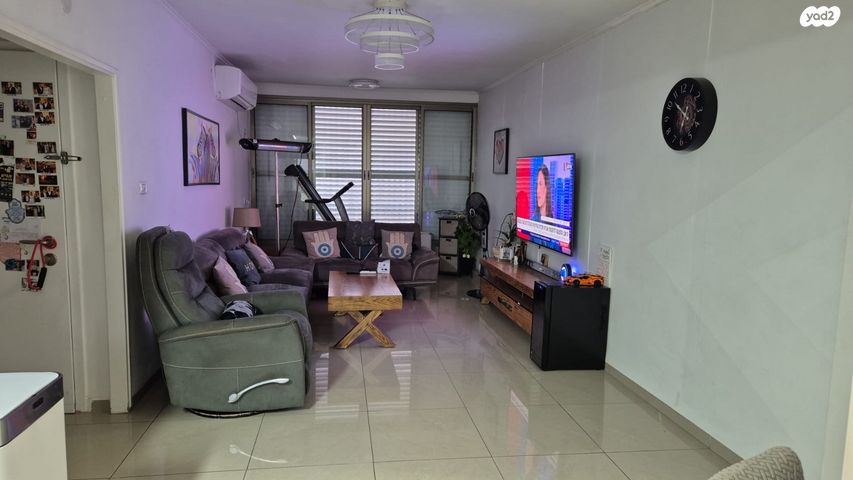 דירה, דוד המלך 19, האצטדיון, טבריה