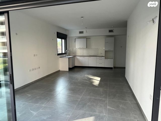 דירה, בראשית 1, אלון, רמת השרון