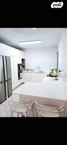 ראובן ברקת 33