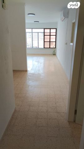 דירה, המלכים 2, ד' / מערב מרכז העיר, רחובות