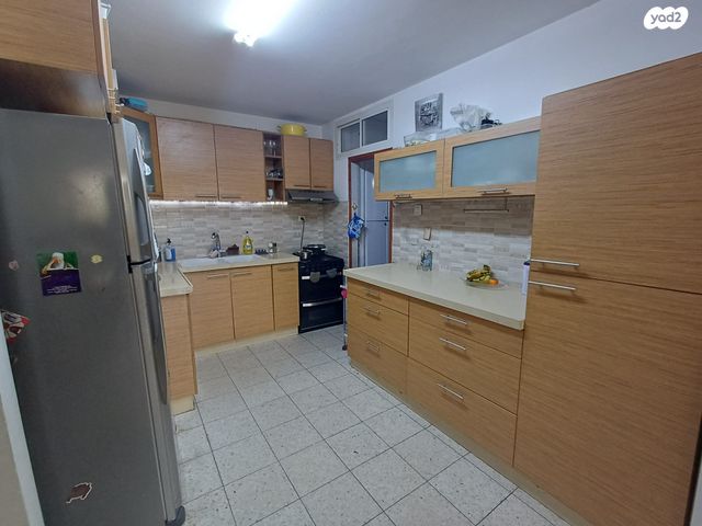 יצחק רבין 35